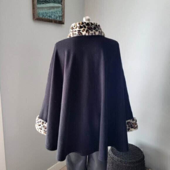 Cejon Fleece Faux Fur Poncho Cape Sz S/M - Picture 7 of 10